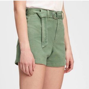 NWT High Waisted Khaki Shorts in Twig Green by GAP